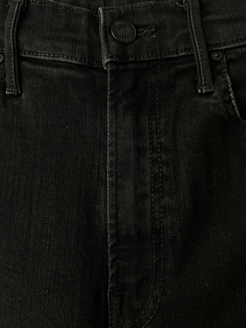 Mother High Waisted Looker Jean In Blackbird Size 26 - Picture 5 of 11